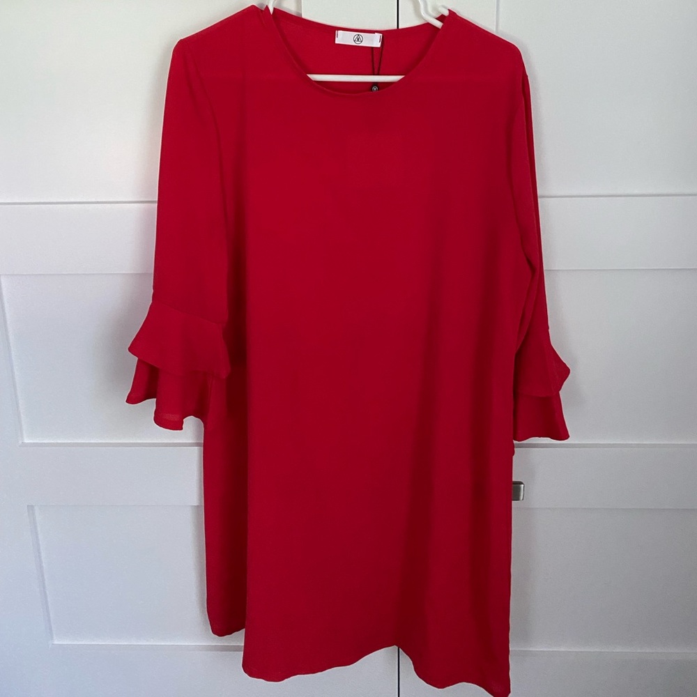 MISSGUIDED red dress